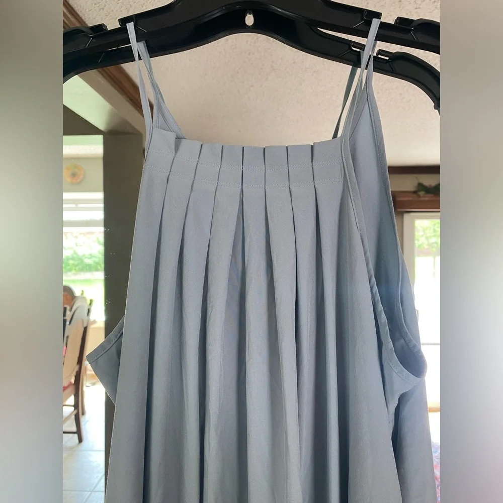 ATHLETA - HAYES Pleated Maxi Dress Light Blue Size S Athleisure Sporty - Picture 7 of 8